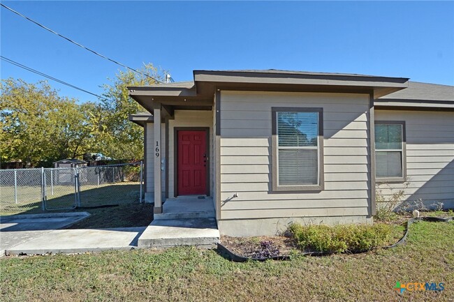 169 Rosedale Ave in New Braunfels, TX - Building Photo - Building Photo