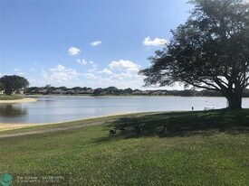 2950 Olivewood Terrace in Boca Raton, FL - Building Photo