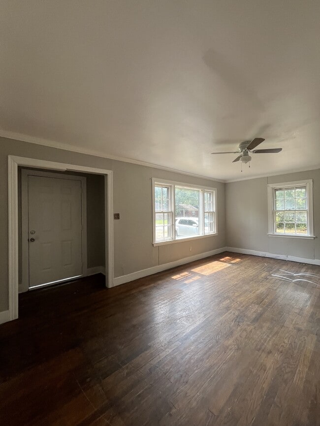 property at 319 W Cooper St