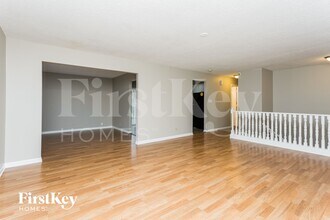 1220 Lehnertz Cir in Aurora, IL - Building Photo - Building Photo