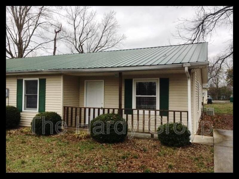 308 4th Ave NW in Winchester, TN - Building Photo