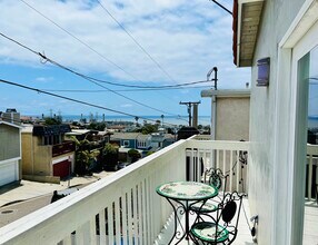 1230 2nd St in Hermosa Beach, CA - Building Photo - Building Photo