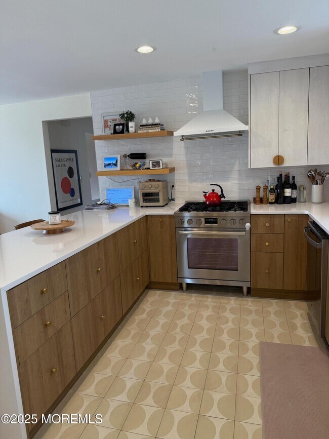 113 Central Ave in Ocean Grove, NJ - Building Photo - Building Photo