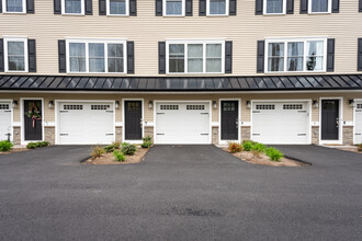 Georgiaville Place Condominiums in Smithfield, RI - Building Photo - Building Photo