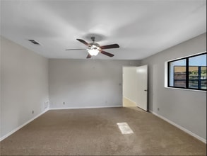 236 Longhorn Dr in Apopka, FL - Foto de edificio - Building Photo