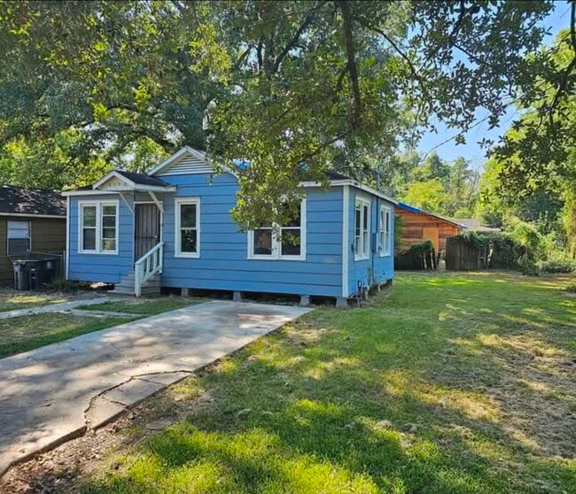 property at 4920 Paige St