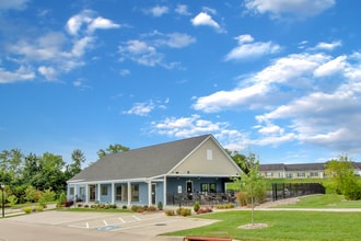 The Villages of Florence at Weaver Mill in Florence, KY - Foto de edificio - Building Photo