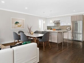 1320 W Lexington St, Unit 1W in Chicago, IL - Building Photo - Building Photo