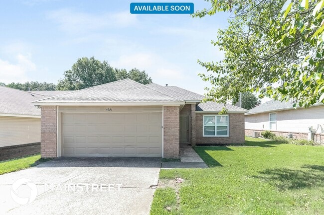property at 4931 Chamberlain Ln