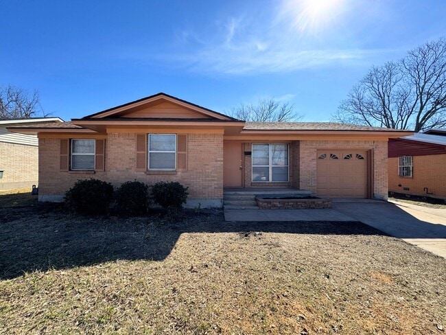 property at 1108 Duvall Dr