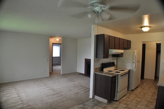 Kamora Apartments in Portland, OR - Building Photo - Interior Photo