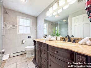 34 Rumney Rd in Revere, MA - Foto de edificio - Building Photo