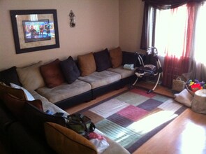 10235 Madrid Way in Spring Valley, CA - Building Photo - Building Photo