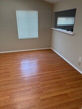 1515 E Broadway in Long Beach, CA - Building Photo - Building Photo
