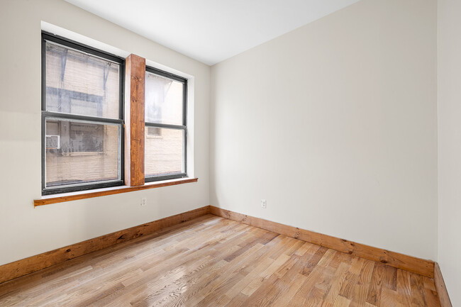 336 Starr St in Brooklyn, NY - Building Photo - Building Photo