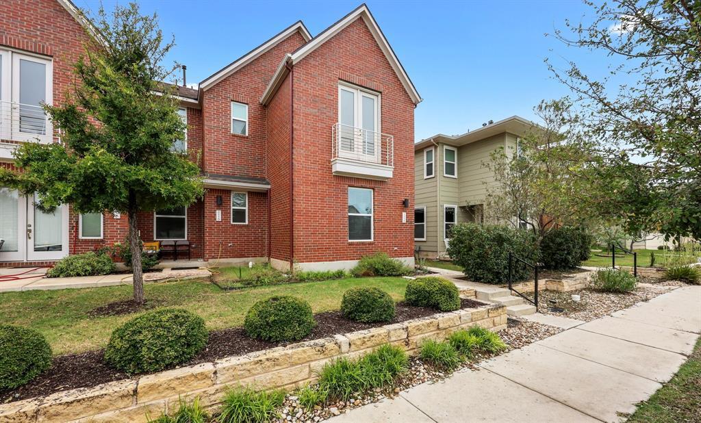 2222 Simond Ave in Austin, TX - Building Photo