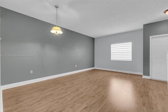 2246 SE 26th Ln in Homestead, FL - Building Photo - Building Photo