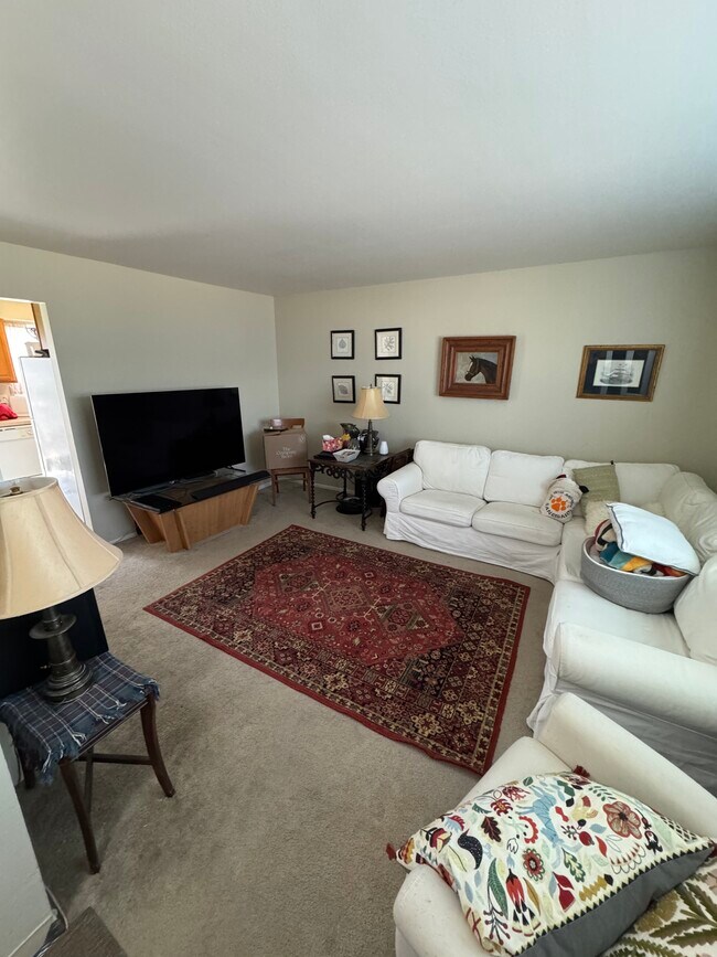 property at 1924 Pecan St