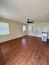 519 McGuire Ln in Huntsville, TX - Building Photo - Building Photo