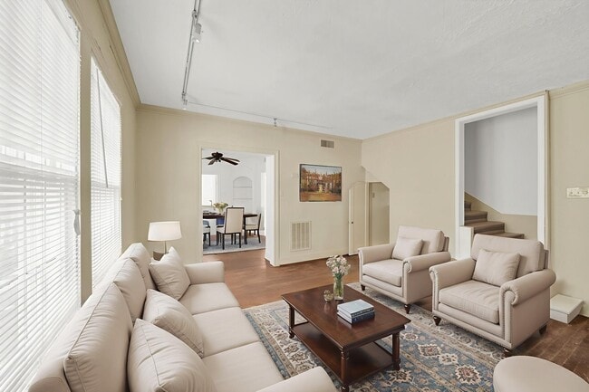 property at 1939 Richmond Ave