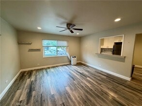 327 3rd St, Unit B in Laguna Beach, CA - Building Photo - Building Photo