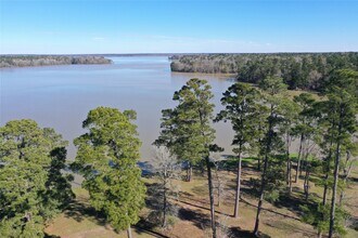 377 Burke St in Pointblank, TX - Building Photo - Building Photo