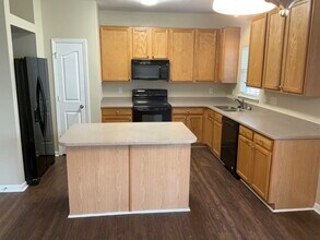10 Nermal Ct in Simpsonville, SC - Building Photo - Building Photo