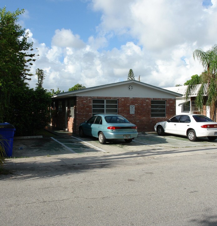 504 SE 21st St in Fort Lauderdale, FL - Foto de edificio