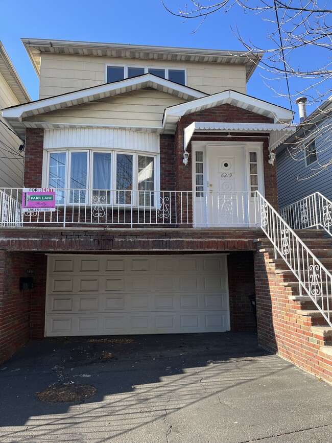 6219 Polk St, Unit 2