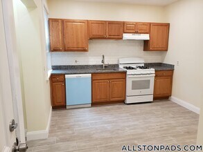 194 Kelton St in Boston, MA - Building Photo - Building Photo