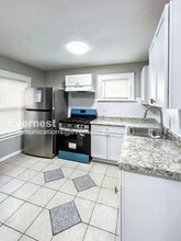 18709 Arrowhead Ave in Cleveland, OH - Building Photo - Building Photo