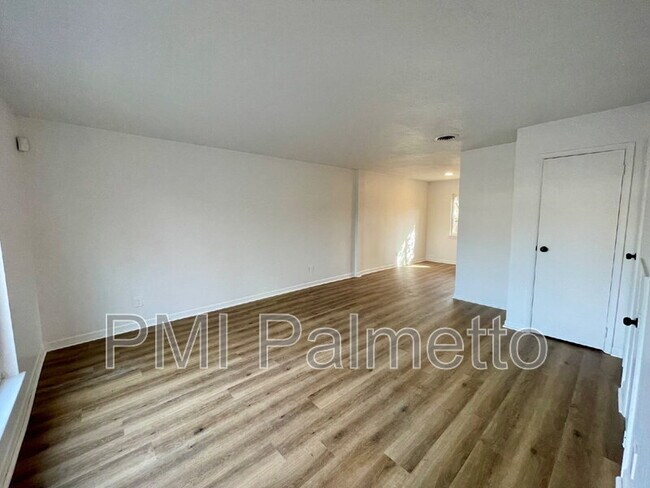 1204 Grove Park Ln in Columbia, SC - Building Photo - Building Photo