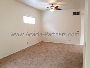 7384 E Cll Nostalgico in Tucson, AZ - Building Photo - Building Photo
