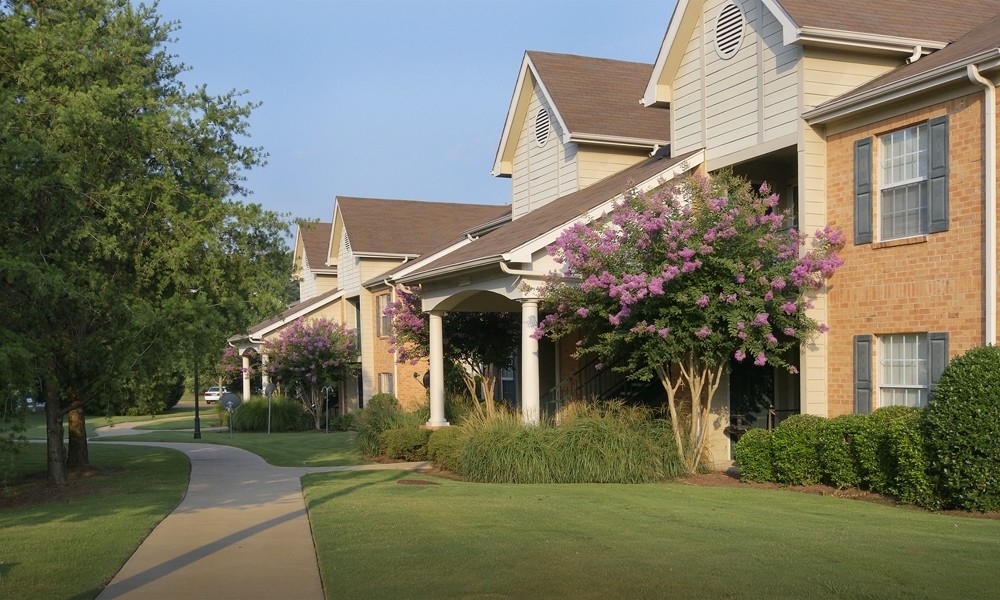 MAGNOLIAS AT HERNANDO in Hernando, MS - Foto de edificio