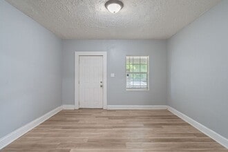 1117 N Dearborn St in Indianapolis, IN - Building Photo - Building Photo