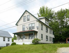 536 Pine St in Rumford, ME - Building Photo