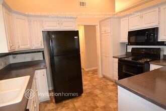 404 Old Ivy Path, Unit 423 in Mcdonough, GA - Foto de edificio - Building Photo