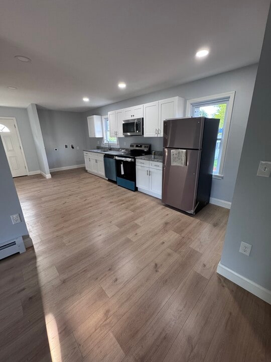95 Lakewood St, Unit Second Floor Unit in Worcester, MA - Foto de edificio