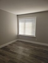 1500 Hialeah Dr in Las Vegas, CA - Building Photo