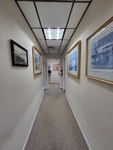 7851 Ogden Ave in Lyons, IL - Foto de edificio - Building Photo