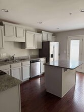 1045 Neeleys Bend E in Spring Hill, TN - Building Photo - Building Photo