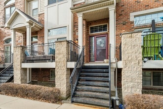 1509 Lake Ridge Ct in Mundelein, IL - Building Photo - Building Photo