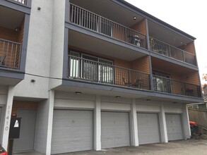 DT071 Avilon in Seattle, WA - Foto de edificio - Building Photo