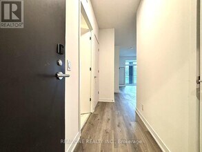 180 Front St E in Toronto, ON - Building Photo - Building Photo