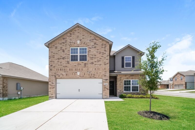 17057 Dusty Boots Ln in Elgin, TX - Building Photo