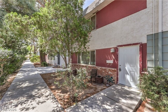 property at 343 Greenbriar Townhouse Way