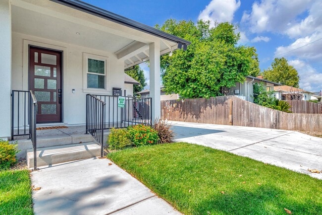 1626 Fourth St in Livermore, CA - Building Photo - Building Photo