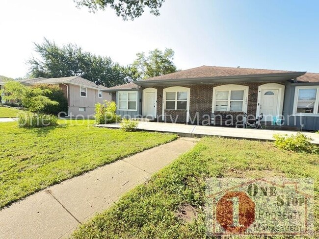 property at 1604 SW Sunset St