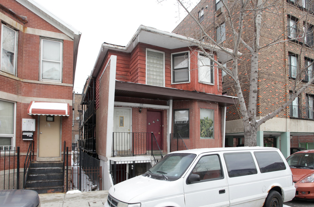 228 W 22nd Pl in Chicago, IL - Building Photo