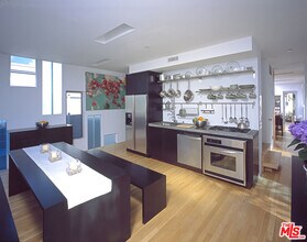 116 Pacific Ave in Los Angeles, CA - Building Photo - Building Photo